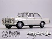 Mercedes-Benz 220 W115 