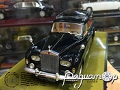 Rolls-Royce Phantom V Hearse (1963)