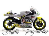 Yamaha YZR 250 Oliver Jacque (2000) 774236 [IS]