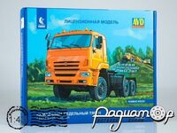 Сборная модель КАМАЗ-65225 (рестайлинг) седельный тягач 1457AVD