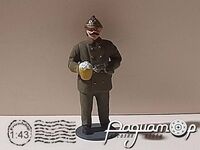 Брандмейстер (з кухлем пива) 837178 [AU]