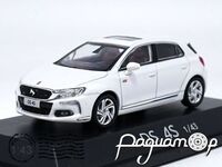 DS 4S (2011) 902396