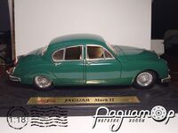 Jaguar MK2 (1959) 664080 [IS]***