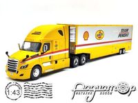 Freightliner Cascadia с полуприцепом 