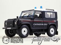 Land Rover Defender 