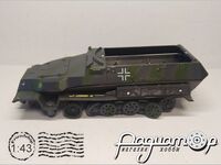 Sd.Kfz. 251/1 Ausf. C Wurfahmen 40 (1942) 665171 [IS]***
