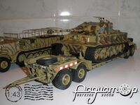 Набор SdKfz. 9 18-TON FAMO + Panzerkampfwagen Tigre Ausf. E (1944) 317724 [SR]