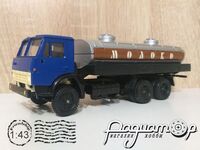 КамАЗ-53212 цистерна Молоко (1979) 953249 [DD]***