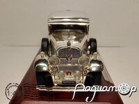 Cadillac V8 Imperial Sedan (1930) 665426 [IS]***