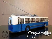 Тролейбус ЗіУ-5 (1960) 04006J