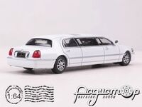 Lincoln Town Car Limousine (2003) 131182