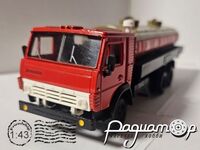 КамАЗ-53212 цистерна «Молоко» (1979) EL01010-10 [BK]