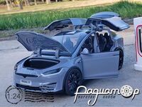 Tesla Model X (2015) 478146
