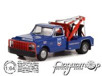Chevrolet C-30 Dually Wrecker Standart Oil Company Roadshire Service 24H (1969) 46100-A [DB]