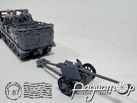 Німецький артилерійський тягач Sd.Kfz 7 з гарматою РАК-40 (з фігурками) (1938) 586133 [IO]