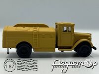Ford 3000 німецький автомобіль паливозаправник Пізнє забарвлення. Німеччина, (1944-45) 586122 [IO]