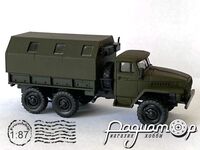 Урал-375 армійська вантажівка ГСВГ (1965) 586197 [IO]