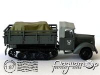 Ford 3000 Ersatz, німецький вантажний автомобіль підвищеної прохідності з брезентовим дахом, район Харкова (1942) 586222 [IO]