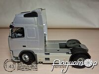 Volvo FH12 Globetrotter XL сідловий тягач (2004) 318091 [SR]