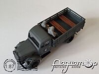 Opel Blitz з напівпричепом зі складу Люфтваффе, з двома фігурками солдатів (1939) 586305 [IO]