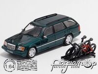 Mercedes-Benz E300 S124 Wagon (з велосипедами) (1984) 014152