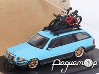 Mercedes-Benz E300 S124 Wagon (с велосипедами) (1984) 014155