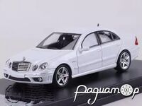 Mercedes-Benz E63 AMG W211 (2006) 956512
