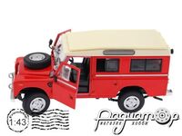 Land Rover Series III 109 Station Wagon Safari (1971) 251XND02 [NT]