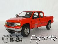 GM Sierra (2000) 6213 [US]