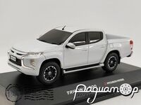 Mitsubishi Triton (L200) (2018) 784065