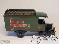 Thornycroft Van (1933) 667561 [IS]
