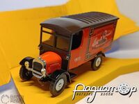Thornycroft Van (1933) 667570 [IS]