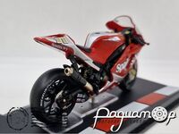 Yamaha YZR-M1 Рубен Хаус (2005) 260637 [LS]