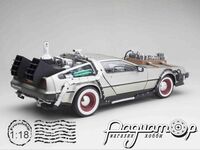 DeLorean DMC-12, street version из к/ф 