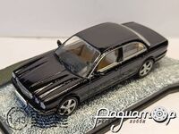 Jaguar XJ8 
