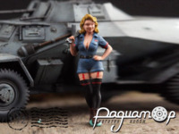 Дівчина-механік, Pin-Up німецькою (1 фігурка) 697518
