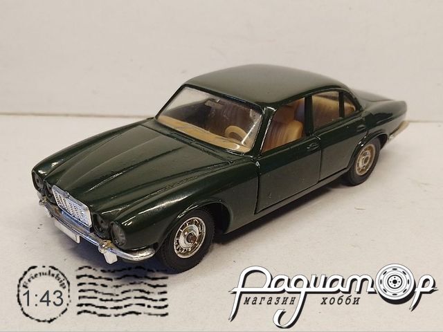 Jaguar XJ12 (1973) 666055 [IS]