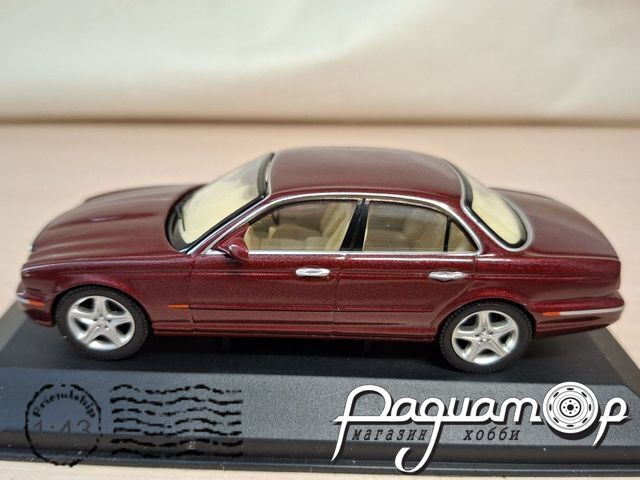 Jaguar XJ Super V8 (2003) 317961 [SR]