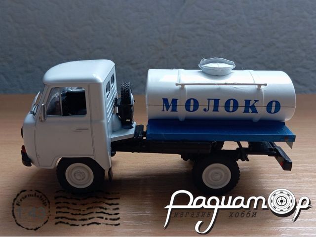 УАЗ-452 