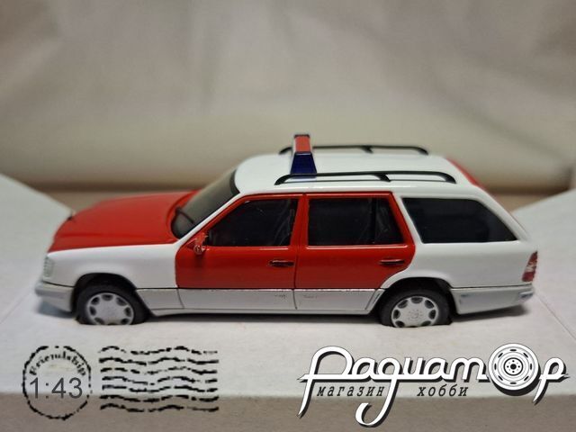 Mercedes-Benz E 320 T Notarzt (1995) 318261 [SR]***